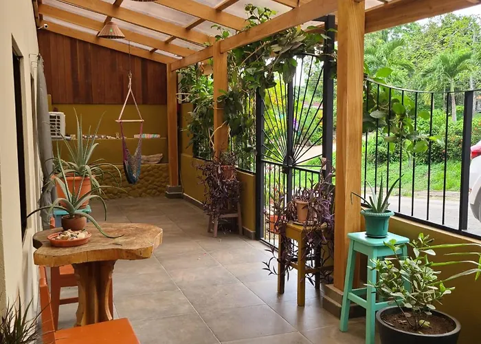 Casa Guacamayo *