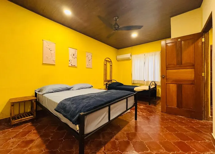 Casa Guacamayo * Puerto Carrillo