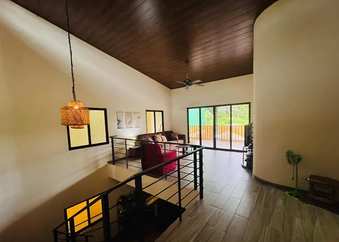 Casa Guacamayo Puerto Carrillo